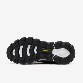 Skechers 237303 BKW Max Protect Siyah Beyaz Erkek Spor Ayakkabı