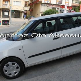 Skoda Fabia 2009 2014 Arası 4 Mügen Cam Rüzgarlığı