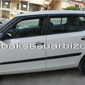 Skoda Fabia 2009 2014 Arası 4 Mügen Cam Rüzgarlığı