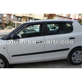 Skoda Fabia 2009 2014 Arası 4 Mügen Cam Rüzgarlığı