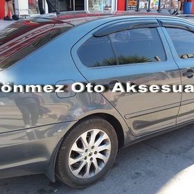 Skoda Octavia 2005 A5 Mugen Cam Rüzgarlığı