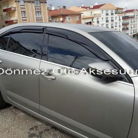 Skoda Octavia 2013 Mugen Cam Rüzgarlığı