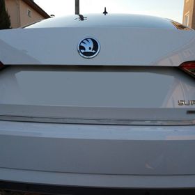 Skoda Superb Paslanmaz 2015 Üzeri Krom Bagaj Alt Çıtası