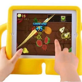 Smcase Apple iPad 9.7 2018 6. Nesil Tutacakli Cocuklar Icin Silikon İb1 Kılıf