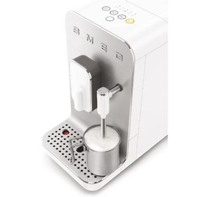 Smeg BCC02 Mat Beyaz Otomatik Espresso Kahve Makinesi