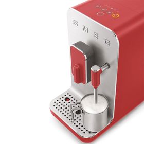 Smeg BCC02 MEU Kahve Makinesi