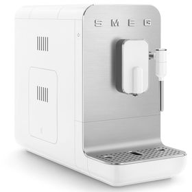 Smeg BCC12 Tam Otomatik Kahve Makinesi