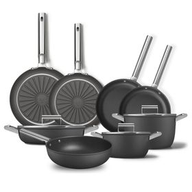 Smeg Cookware 50'S Style Siyah 8'li Tencere Tava Seti
