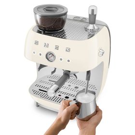 Smeg EGF03CREU Krem Espresso Kahve Makinesi