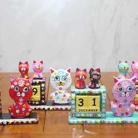 Sobepy Polos 17 Ahşap Kedili Takvim