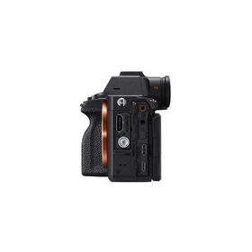 Sony A7R V + 24-105mm Lens Aynasız Fotoğraf Makinesi