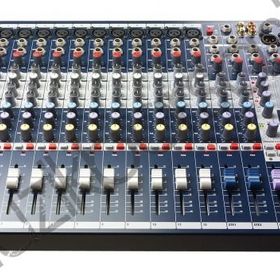 Soundcraft EFX12 Deck Mikser