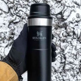 Stanley Classic Trigger Action 0,47 lt Siyah Termos