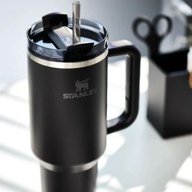 Stanley Quencher H2.O FlowState Tumbler Siyah 1.18 lt Pipetli Termos