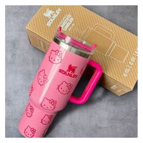 Stanley Quencher Pipetli 1.18 L Pembe Hello Kitty Termos