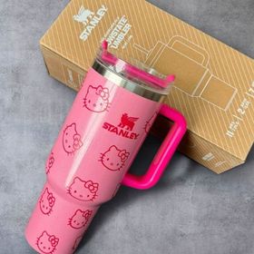 Stanley Quencher X Hello Kitty Pembe 1.18 lt Pipetli Termos