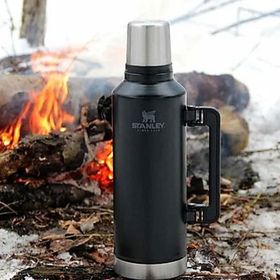 Stanley The Legendary Classic Bottle 1.9 lt 2.0QT Matte Black Pebble Termos