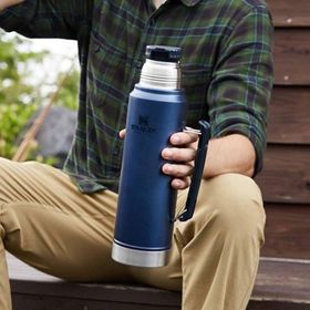 Stanley The Legendary Classic Bottle Lacivert 1.0 lt Termos