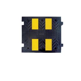 Starçelik 50 x 50 x 4,5 cm Kauçuk Hız Kesici Yol Kasisi