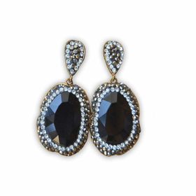 Stoneage RF03352 El Yapımı Siyah Kristal Küpe