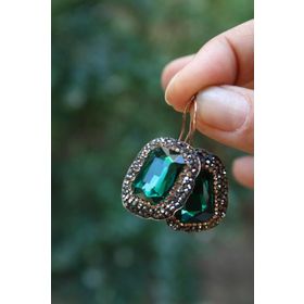 Stoneage Yeşil Kristal Taşlı El Yapımı Hediye Kutusunda Bayan Küpe