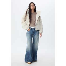 Stradivarius 08613196 Kapüşonlu Şişme Bej Kadın Mont