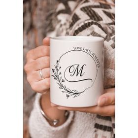 Stüdyo SM Vektörel Çizim Love Lasts Forever M Harf Yazılı Logo Baskılı Kupa Bardak