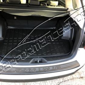 Subaru Forester Siyah Bagaj Havuzu