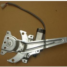 Suzuki Swift 2005-2011 Sağ Elektrikli Motorlu Arka Cam Krikosu