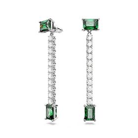 Swarovski 5665786 Kadın Küpe