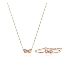 Swarovski 5682483 Kadın Takı Seti