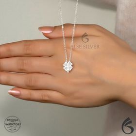 Swarovski Taşlı Yonca 925 Ayar Gümüş Kolye
