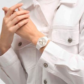 Swatch SO31W109 Kadın Kol Saati