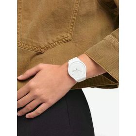 Swatch SUOW701 Unisex Kol Saati