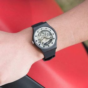 Swatch SUOZ147 Unisex Kol Saati