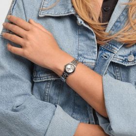 Swatch YSS300G Kadın Kol Saati