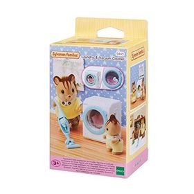 Sylvanian Families ESF5445 Çamaşır Makinesi ve Elektrikli Süpürgeli Aksiyon Figürleri