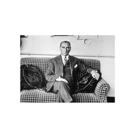 Tablolife ATGE-180 60x90 cm Mustafa Kemal Atatürk Kanvas Tablo