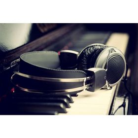 Tablolife Headphones 35 x 50 cm Kanvas Tablo
