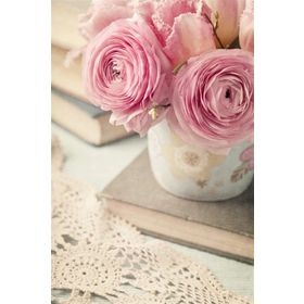 Tablolife Kitaplar ve Pembe Çiçek 60 x 90 cm Kanvas Tablo