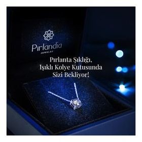 Tahal 0.74 Karat Pırlanta Safir Kolye