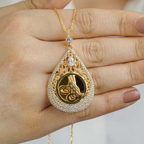 Takıhan 60 cm Damla Tasarımlı Tuğra Motifli Altın Kaplamalı 925 Ayar Gümüş Kadın Kolye