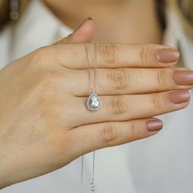 Takıhan Damla Tasarımlı Beyaz Zirkon Taşlı 925 Ayar Gümüş Kadın Kolye