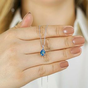 Takıhan Damla Tasarımlı Mavi Zirkon Taşlı 925 Ayar Gümüş Kadın Kolye