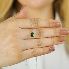 Takıhan Damla Tasarımlı Zümrüt Yeşili Zirkon Taşlı 925 Ayar Gümüş Kadın Kolye