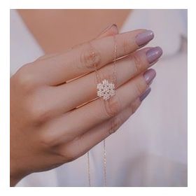 Takıhan Kar Tanesi Tasarımlı Rose Kaplama 925 Ayar Gümüş Kolye