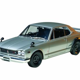 Tamiya 1/24 Nissan Skyline 2000 GT-R H.T. Plastik Araba Maket Kiti