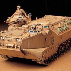 Tamiya 1/35 U.S. Marine AAVP7A1 Plastik Tank Maket Kiti