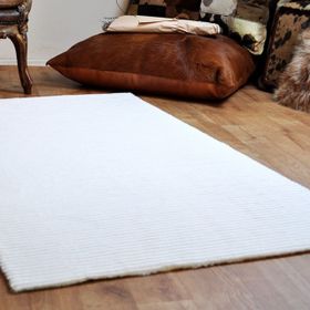 Tappeto Zikzak Desenli Beyaz Post Peluş Halı