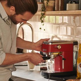 Tchibo Lapressa Manuel Kırmızı Espresso Kahve Makinesi
